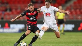 万博入口-包含赛地聚焦——荷甲集结日热度飙升，曼城门线救险，目标明确，资深球员宣示担当的词条